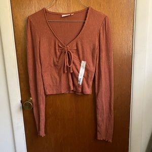 Long sleeve top never worn from kohl’s.